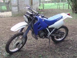 Image attachée: 125 TSR 93.jpg